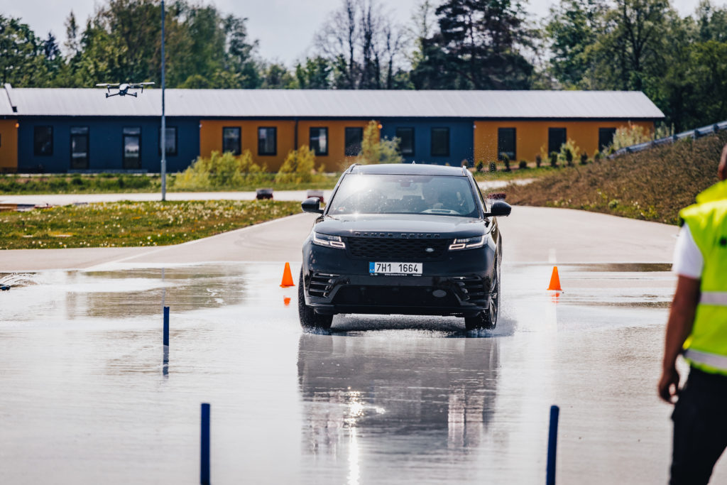 Škola smyku Kombo - Polygon Hradec